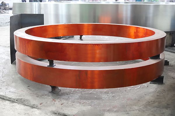 大型鑄造加工廠家為您服務(wù)，鑄件為什么需要打磨？