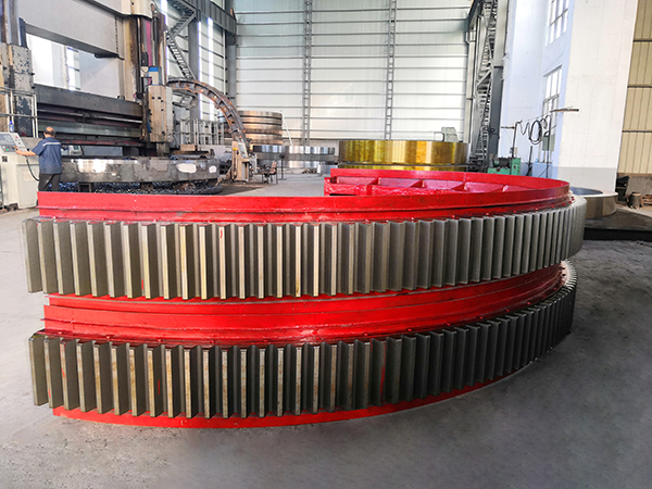 解惑篇：大齒輪加工出現(xiàn)缺陷的原因是什么？鑄鋼件加工廠家如何解決？