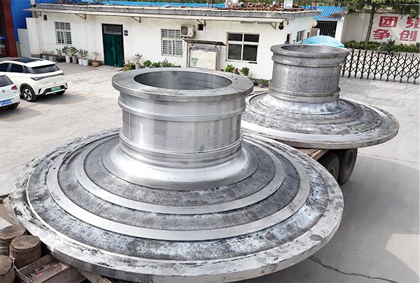 鑄鋼件加工廠家如何應(yīng)對(duì)大型鑄鋼件加工過(guò)程中出現(xiàn)的熱應(yīng)力問(wèn)題？