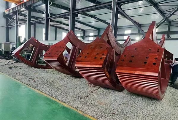 鑄鋼件廠家生產(chǎn)的大型鑄鋼件-大齒輪為什么要分段鑄造？