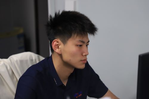 工匠精神在騰飛鑄造廠：技術(shù)部門(mén)的嚴(yán)謹(jǐn)