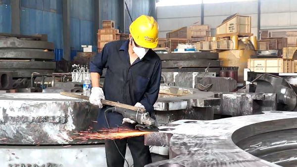 不只是“倒?！保含F(xiàn)代大型鑄造廠比你想象的更酷炫