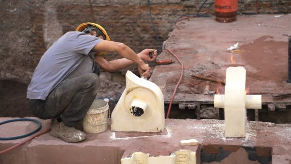 鑄鋼件定制：大型鑄鋼廠的一天怎樣運轉？